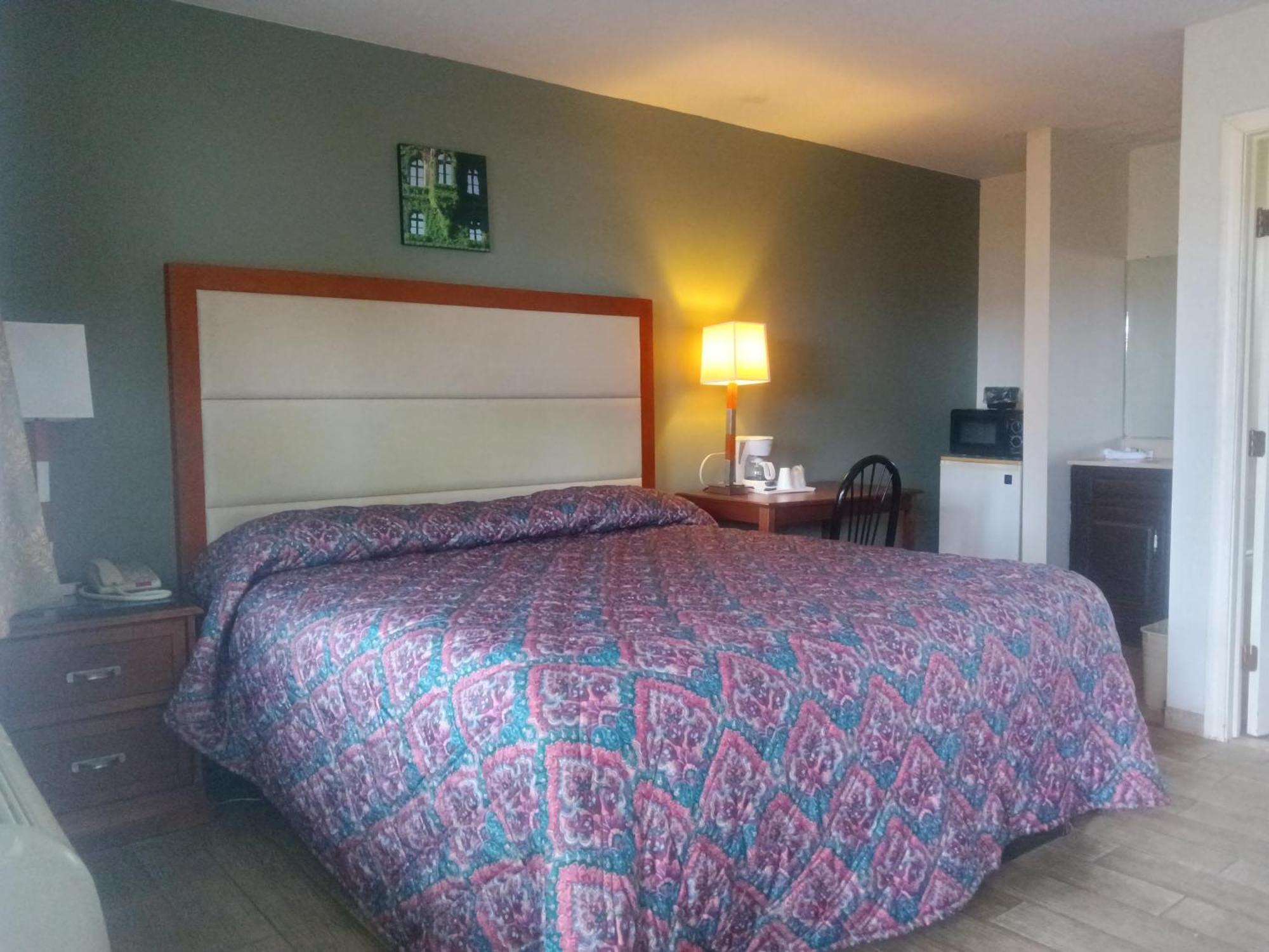 Maple Leaf Motel New Milford Екстериор снимка
