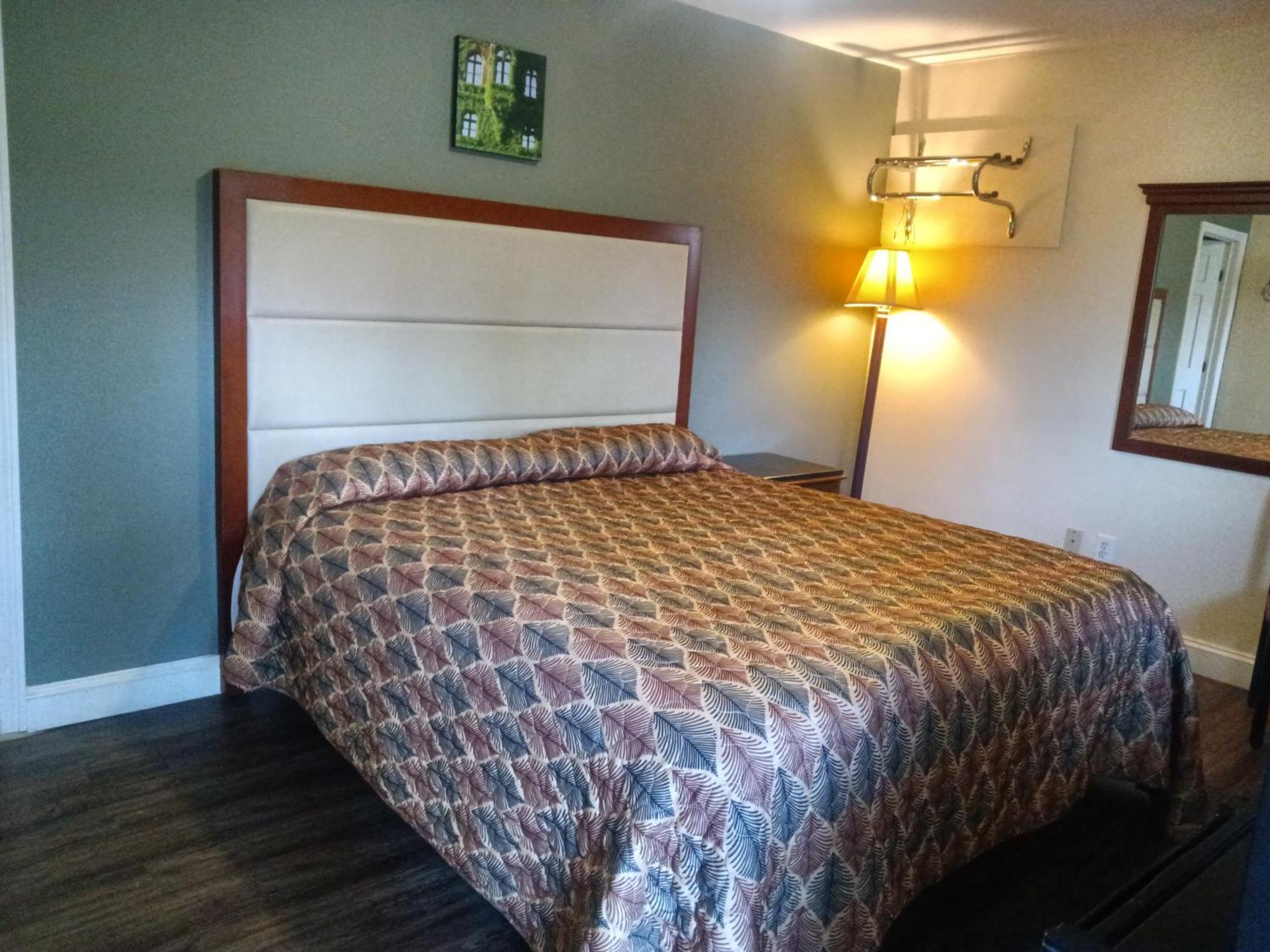 Maple Leaf Motel New Milford Екстериор снимка