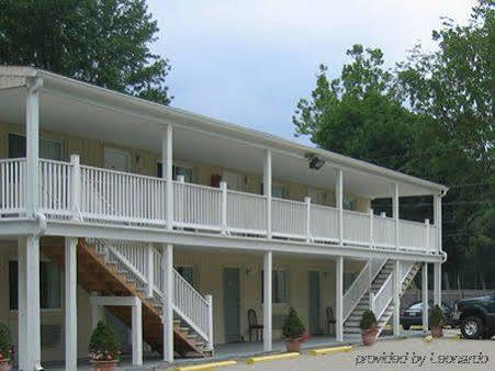 Maple Leaf Motel New Milford Екстериор снимка